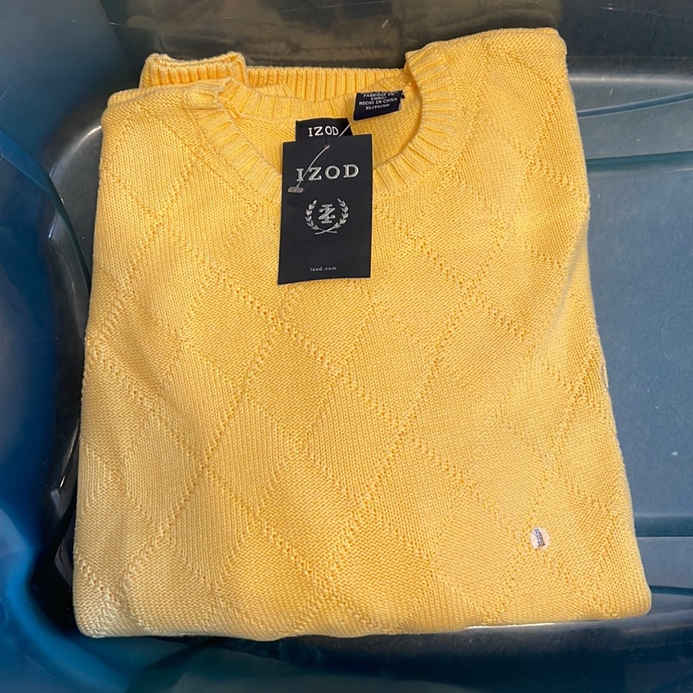 New tags Izod sweater long sleeve